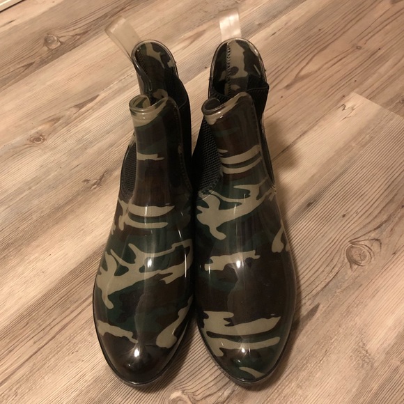 Seven7 Shoes - Seven7 rain boots